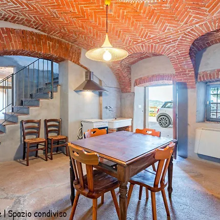Casa Di Nonna Ines 2 - Hideaway In Monferrato Con Vista Sulle Colline E Piscina Hébergement de vacances Gabiano