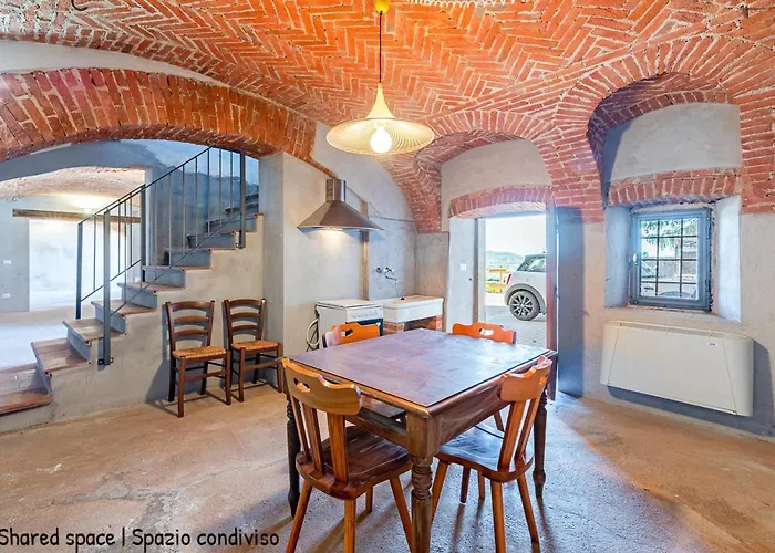 Casa Di Nonna Ines 2 - Hideaway In Monferrato Con Vista Sulle Colline E Piscina Semesterbostad Gabiano